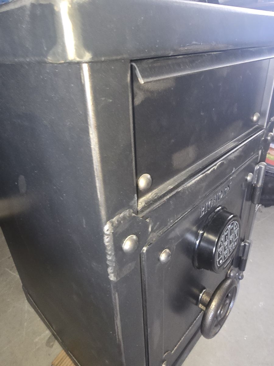 Main image 2
