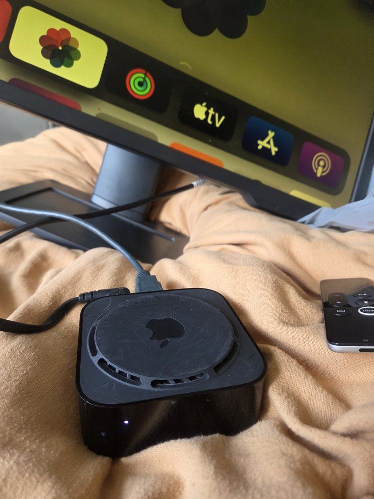 Apple TV 3rd Generation Media Streamer with A1469 Model and Remote - HDMI Output