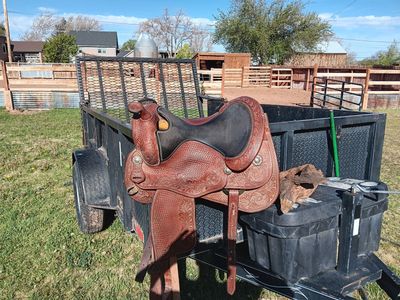 Stunning Custom Dale Chavez Western Reining Saddle 16-inch seat