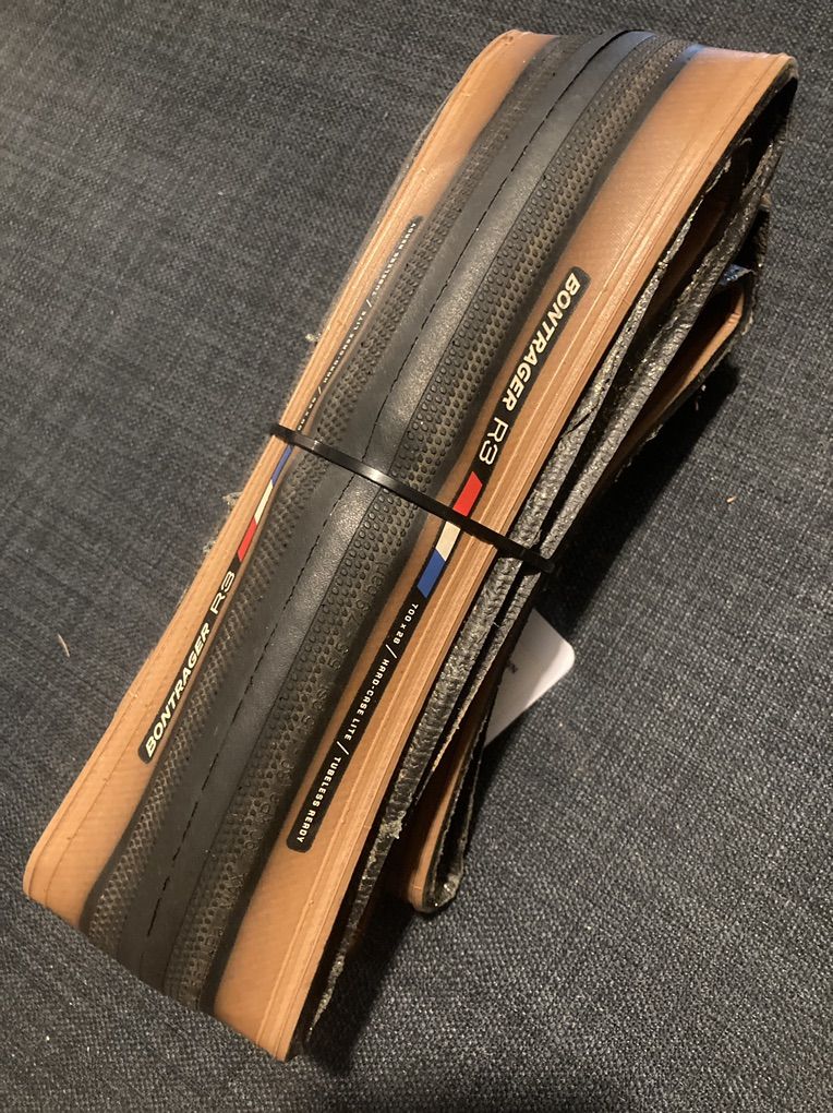 Bicycle Tires Bontrager R3 700x28 TLR