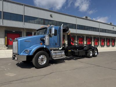 2016 Kenworth T800 Hook Lift Truck