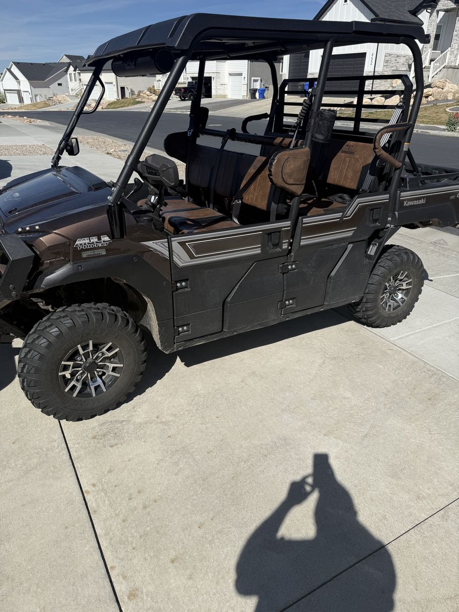 2023 Kawasaki Mule Pro Ftx King Ranch Edition & 14x7 flatbed trailer combo
