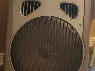 JBL EON 15P Powered Speaker 140W PA System - Used