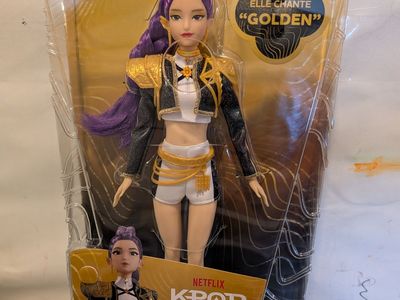 Mattel Netflix KPop Demon Hunters HUNTR/X Rumi Singing Doll - Golden