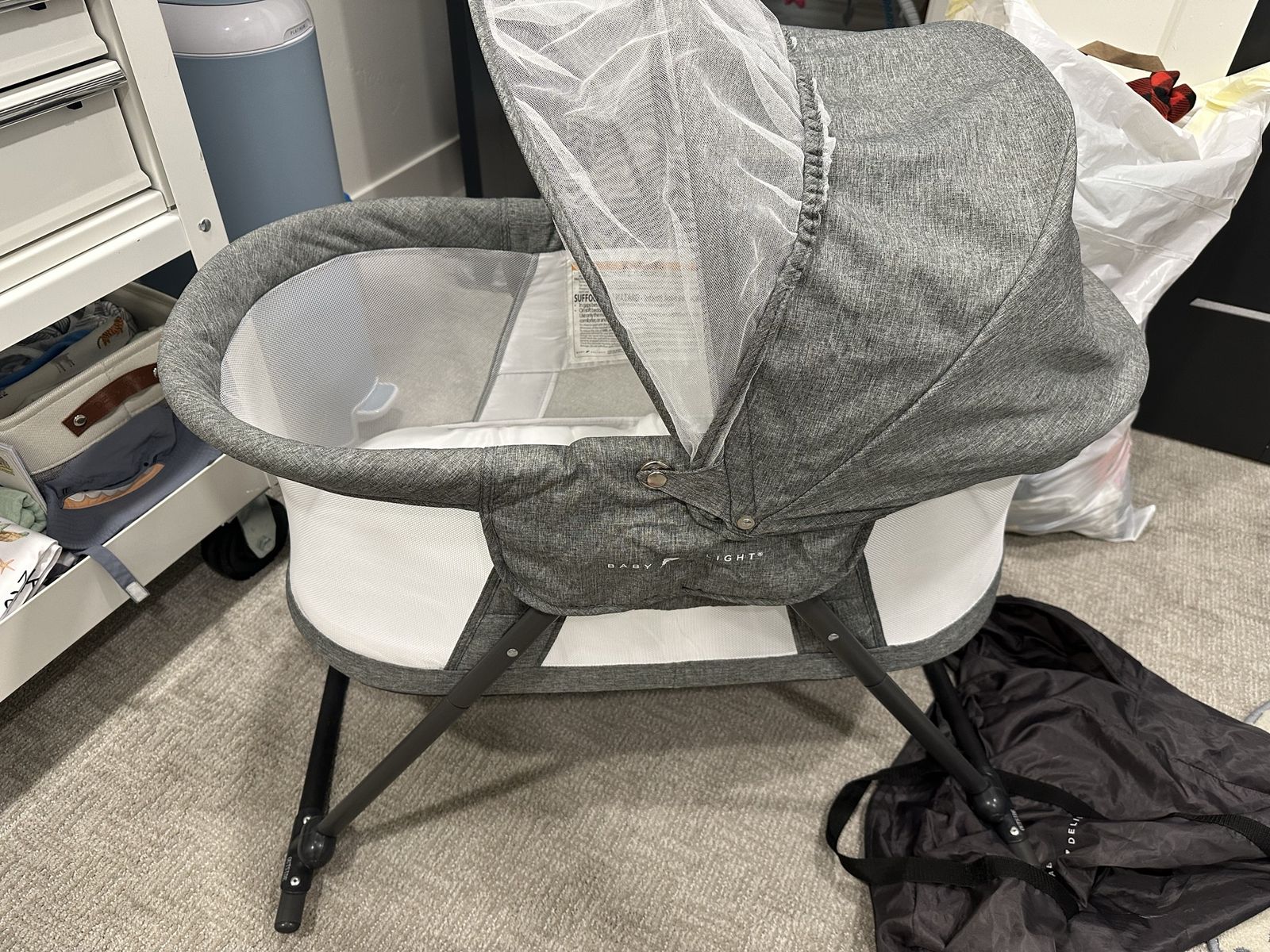 Baby Delight Portable Bassinet