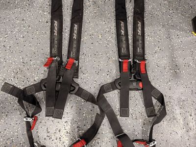 RZR SUBZERO 4pt harnesses /pair