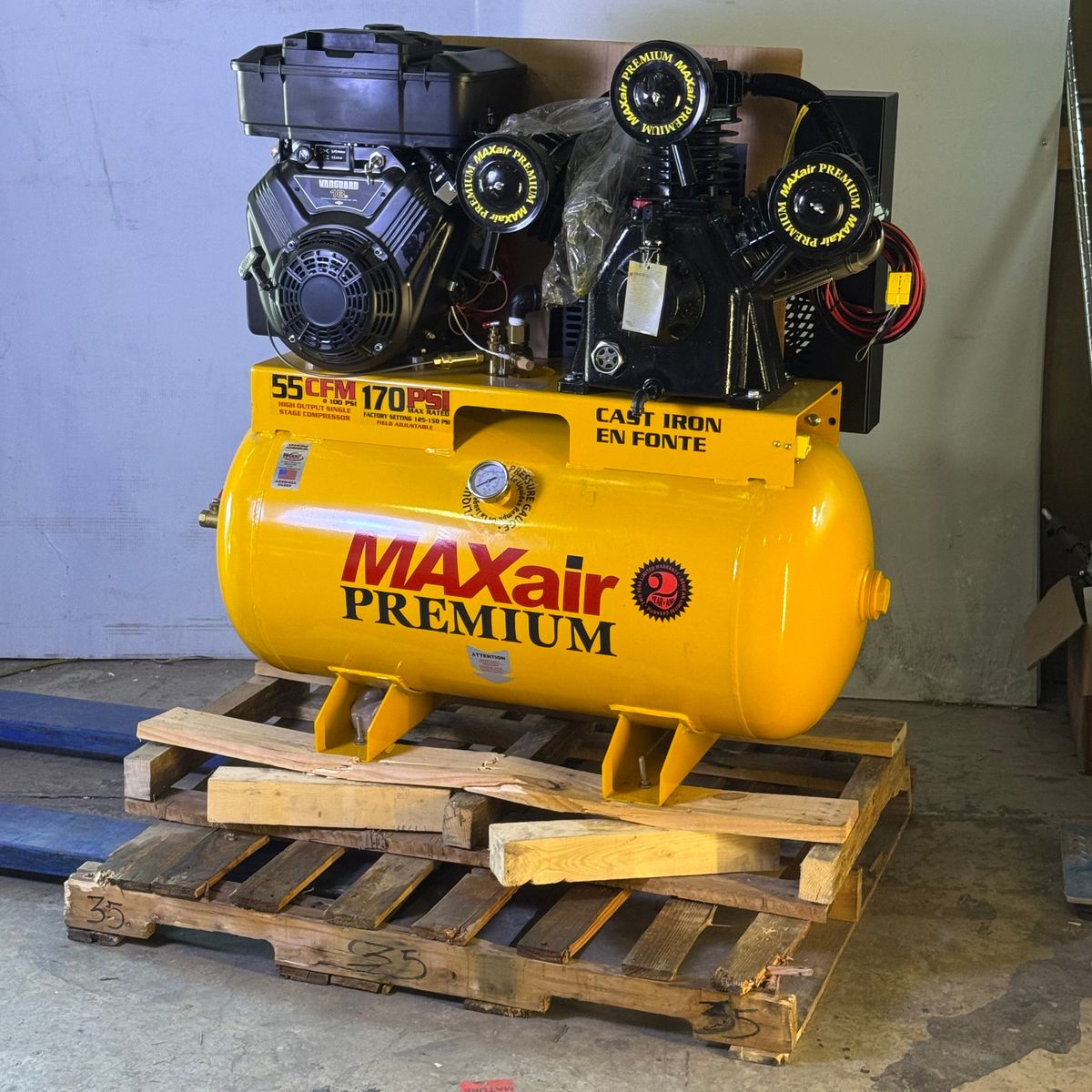 MAXAIR Premium Truck Mount Air Compressor - 18 HP, 55 Gal, 170 PSI 18G55TRKE-H-MAP (New Other, Distressed Box)