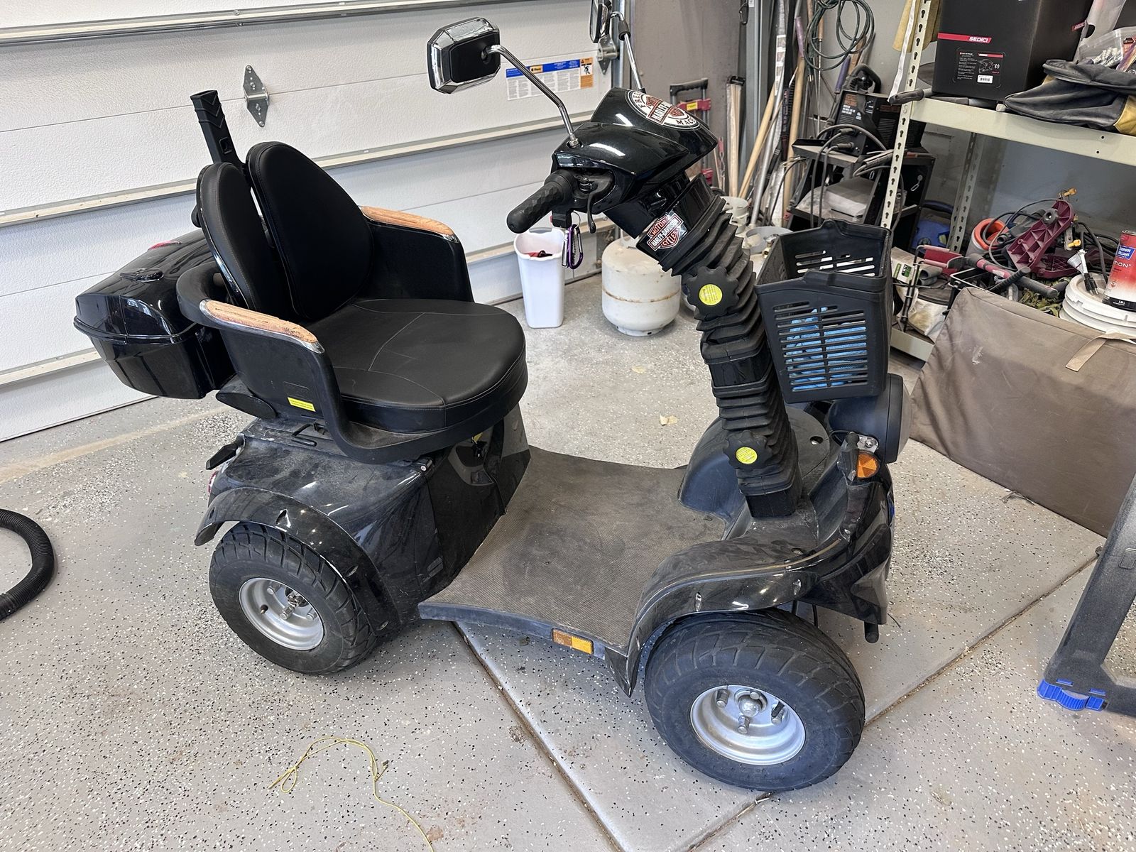 DJD Heavy Duty 4-Wheel 1000W All-Terrain Mobility Scooter