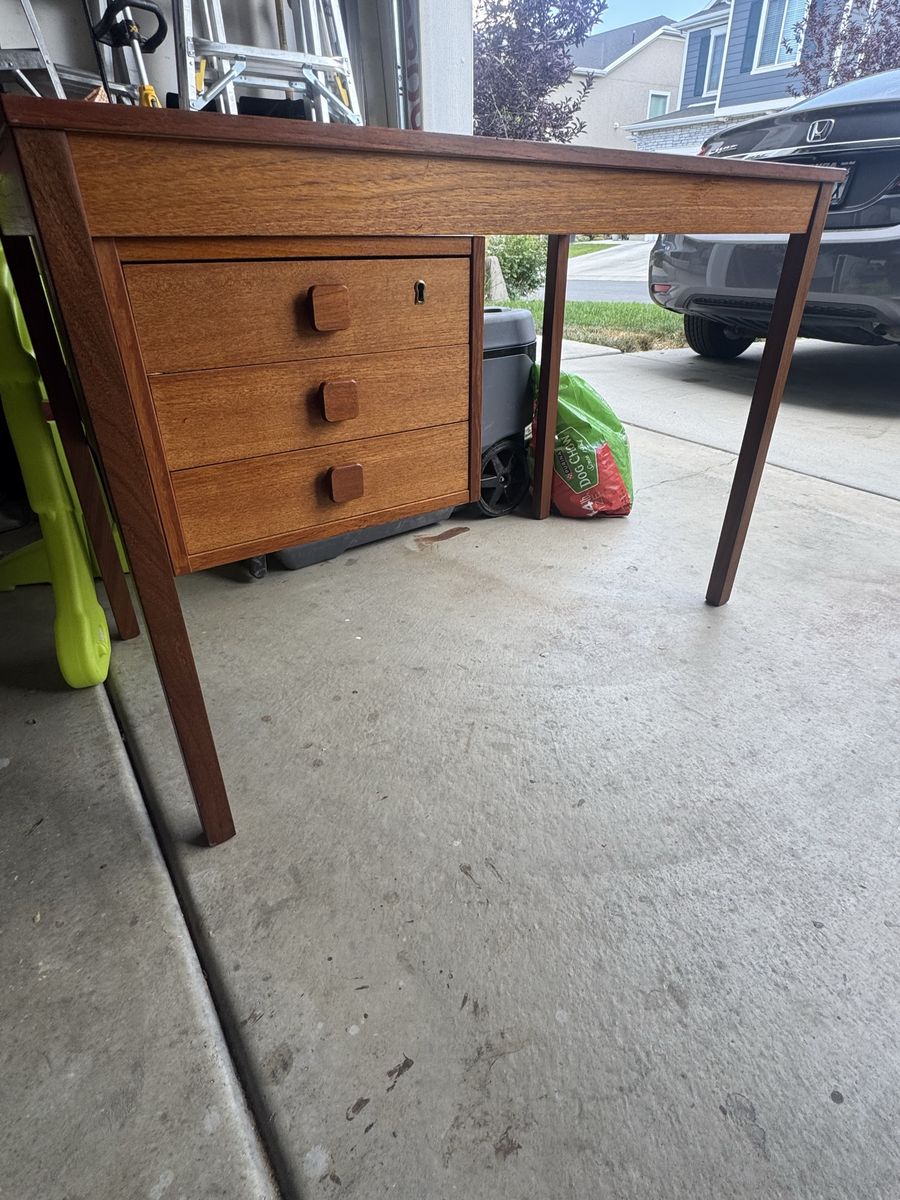 Mid-Century Danish Modern Domino Møbler Teak Desk