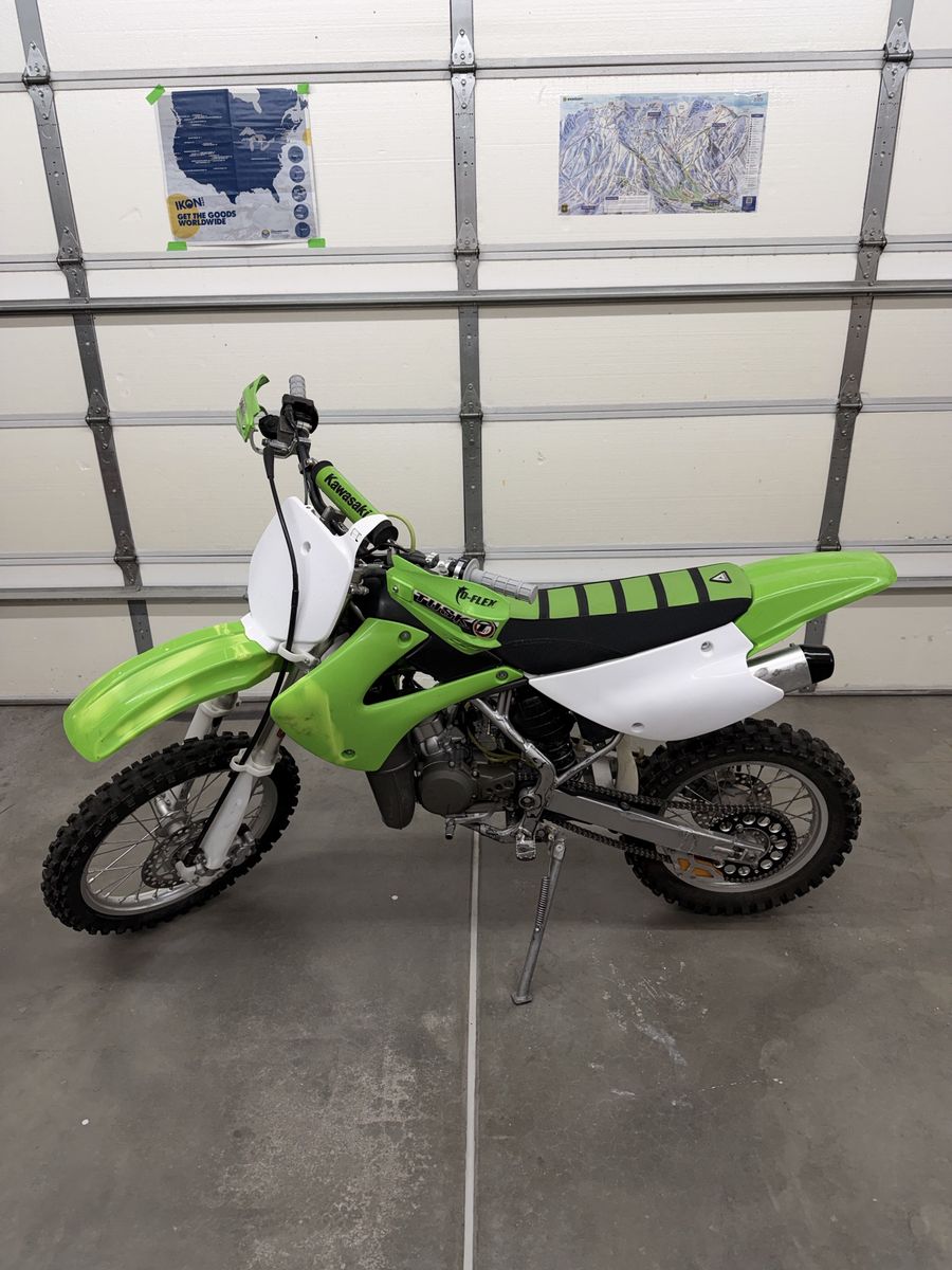 Kawasaki KX 85 Dirt Bike