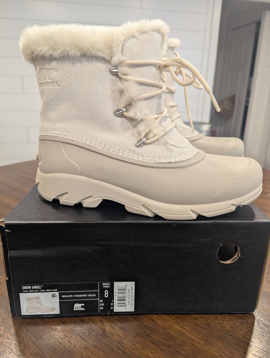 Snow Boots - Sorel Snow Angel size 8 -