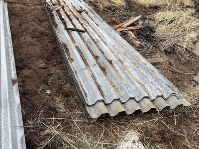 Steel decking/metal roof