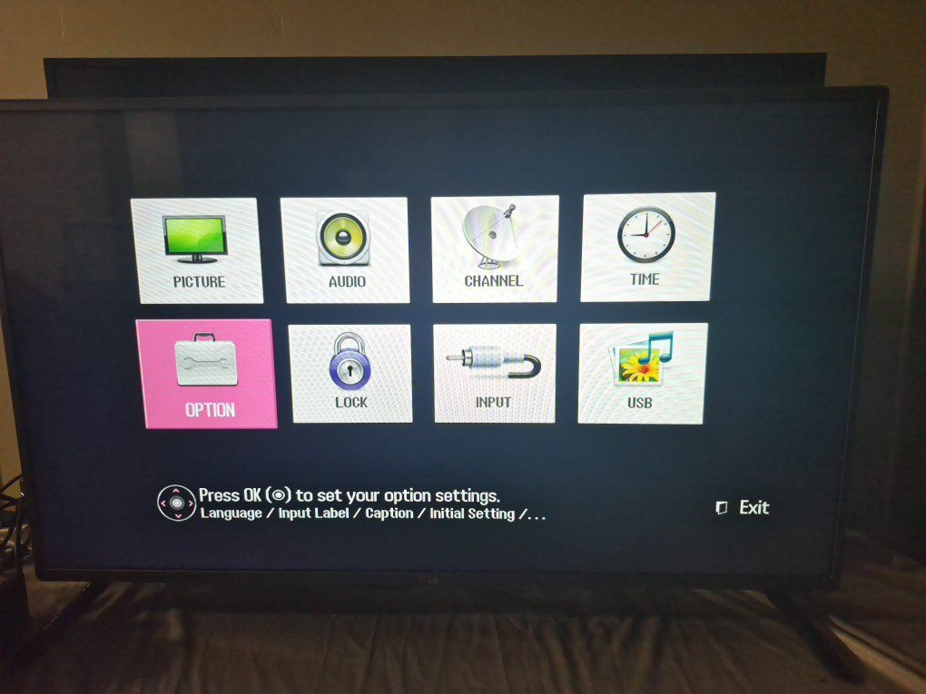 LG Smart TV  43"  FULL DEF.