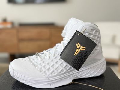 Kobe 3 halo protro
