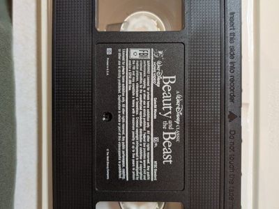 Walt Disney VHS Bundle: Beauty and the Beast, Hercules, Aladdin, Bambi - Classics/Masterpiece Collection, & Barney VHS