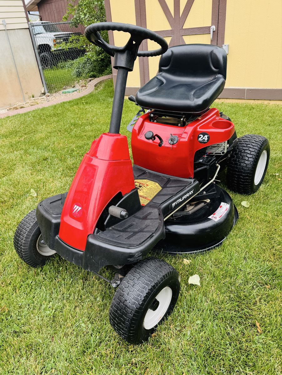 MURRAY 24” REAR ENGINE RIDING MOWER – $750