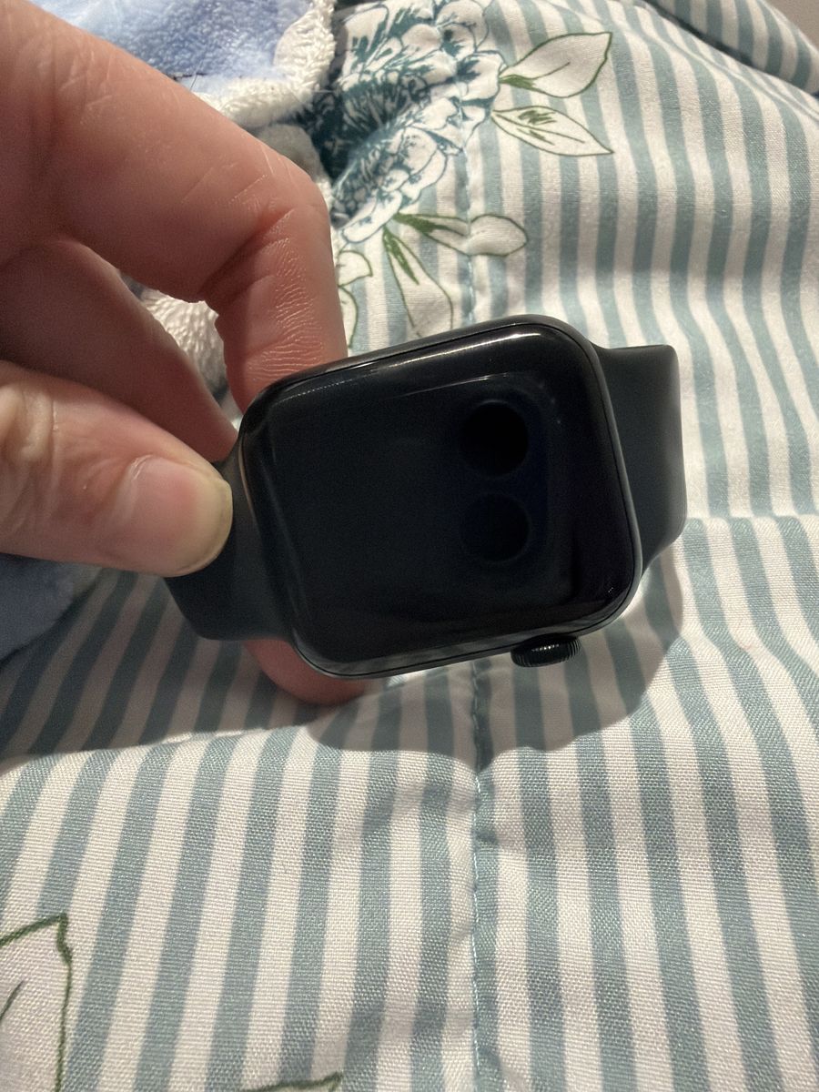 GPS Black Apple Watch SE series 3