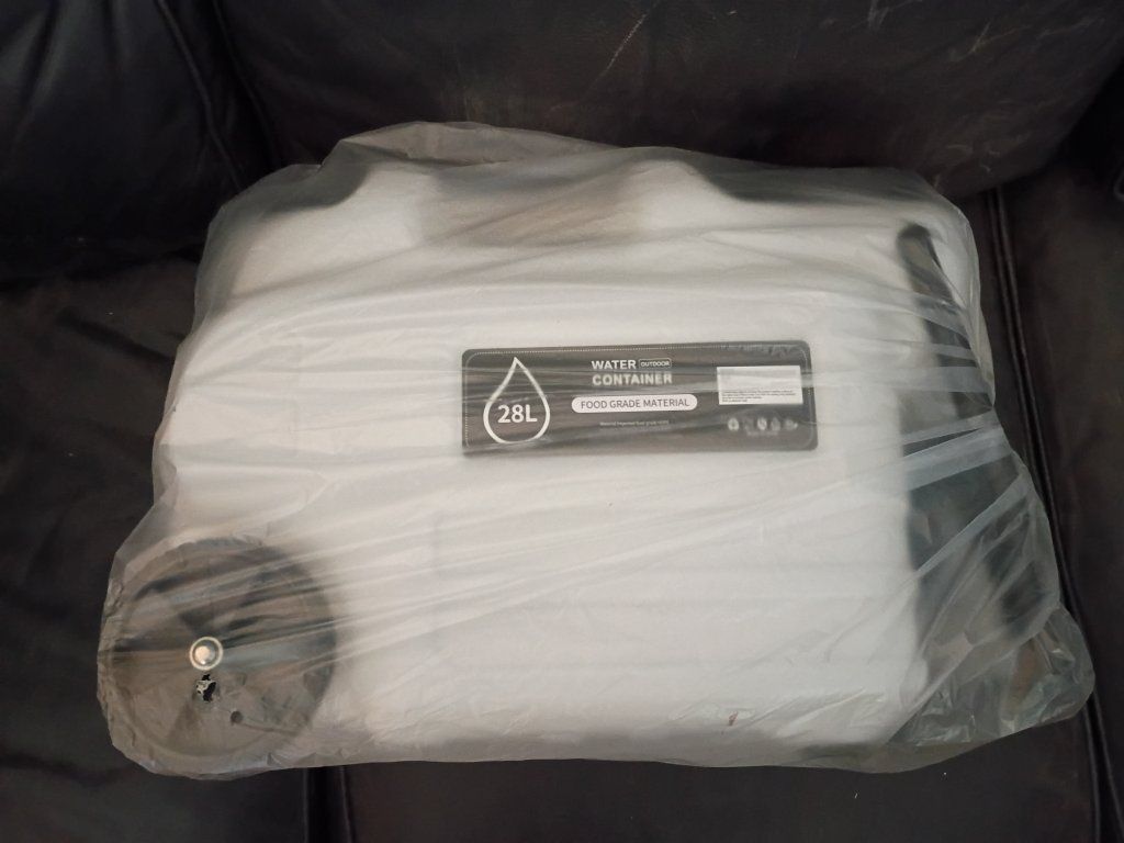 New Outdoor 28L Water Container with Wheels - Food Grade Material