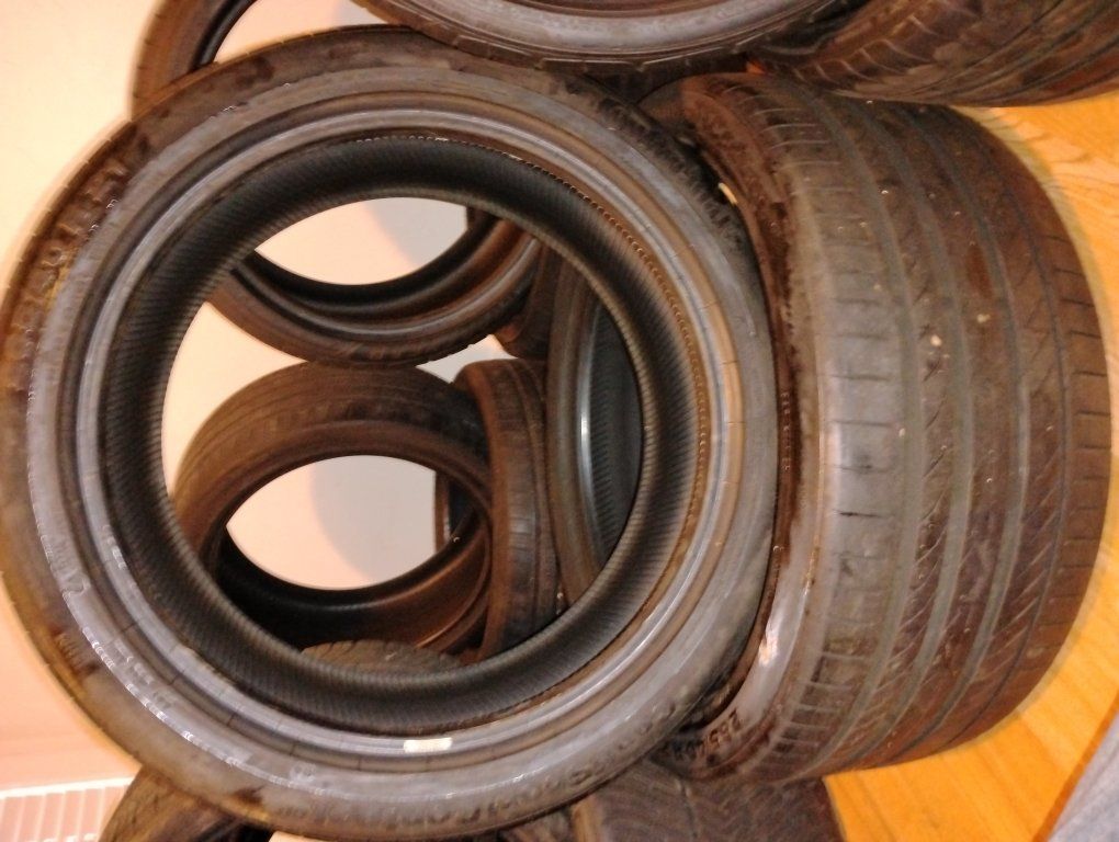 2 Continental 265/40 R21