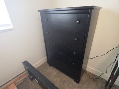 Black Wooden 5-Drawer Dresser Chest