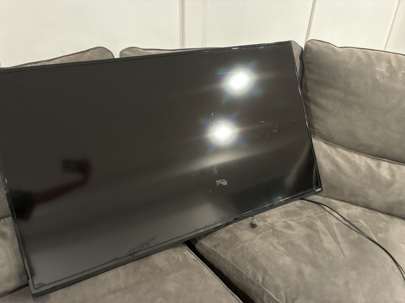 Vizio Smart LED TV - Used Flat Screen Television