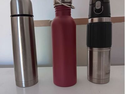 Set of 3 Thermos bottles