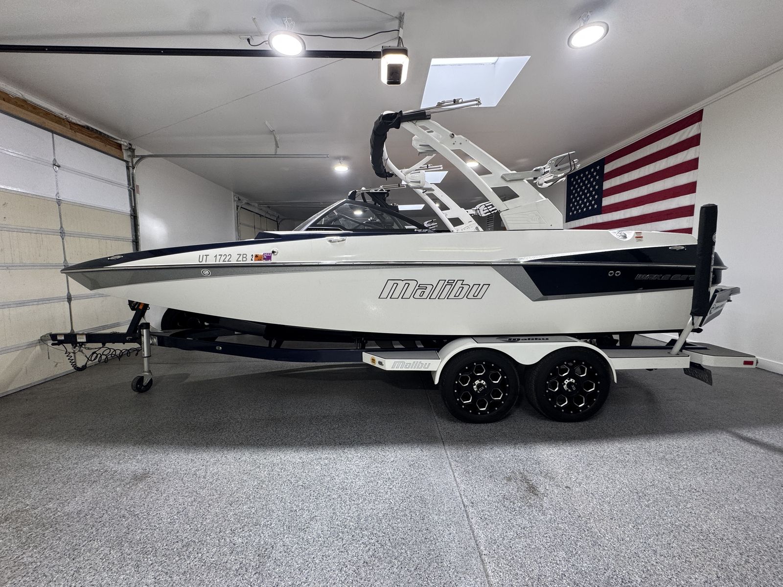 2019 Malibu 22 MXZ