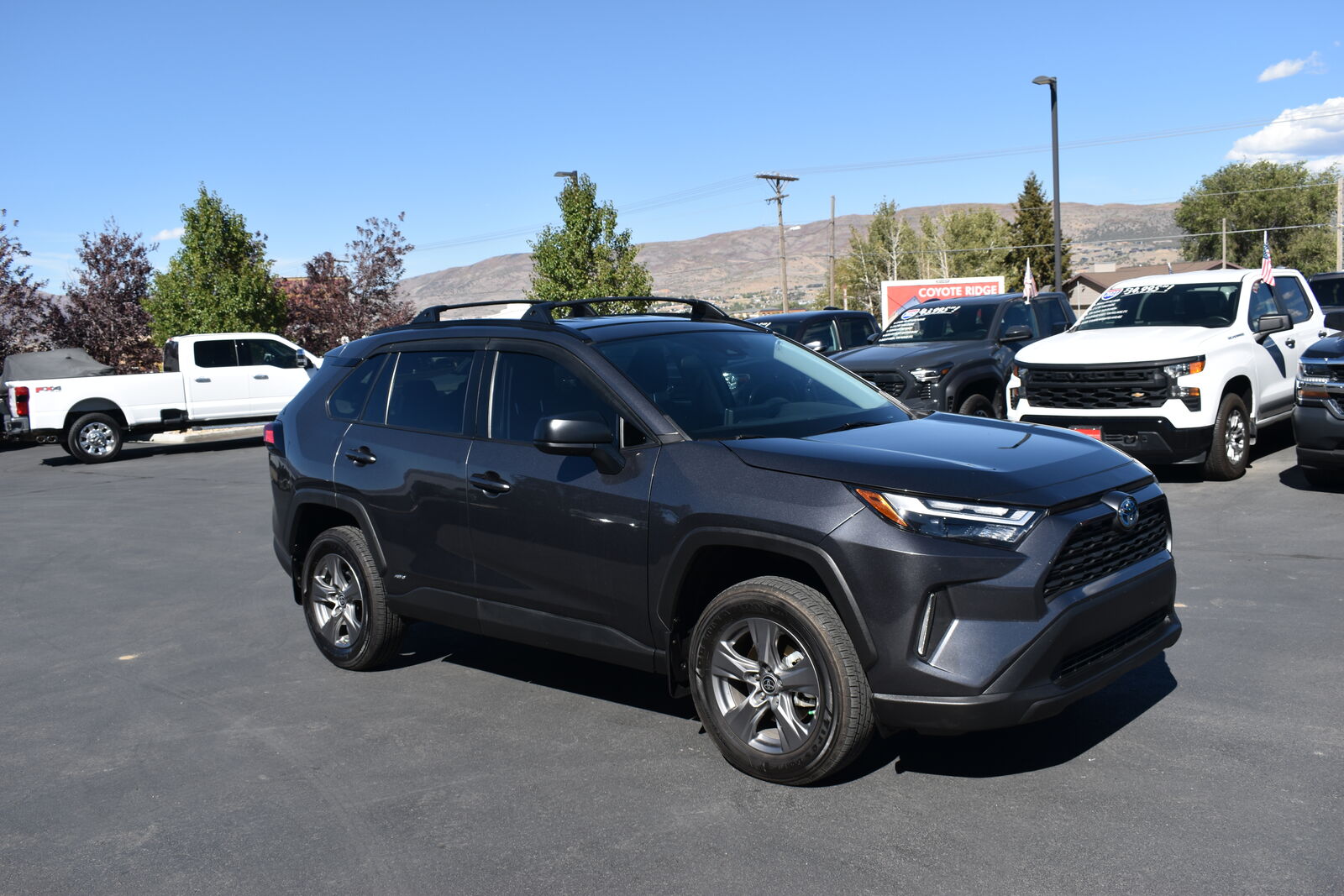 2024 Toyota RAV4 LE