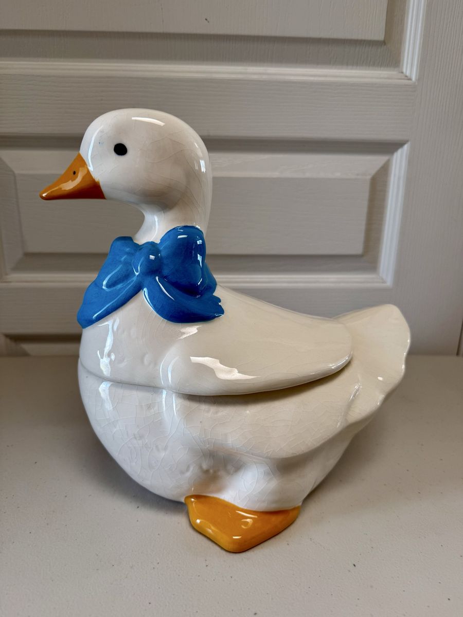 Vintage 1984 Ceramic Mother Goose Cookie Jar