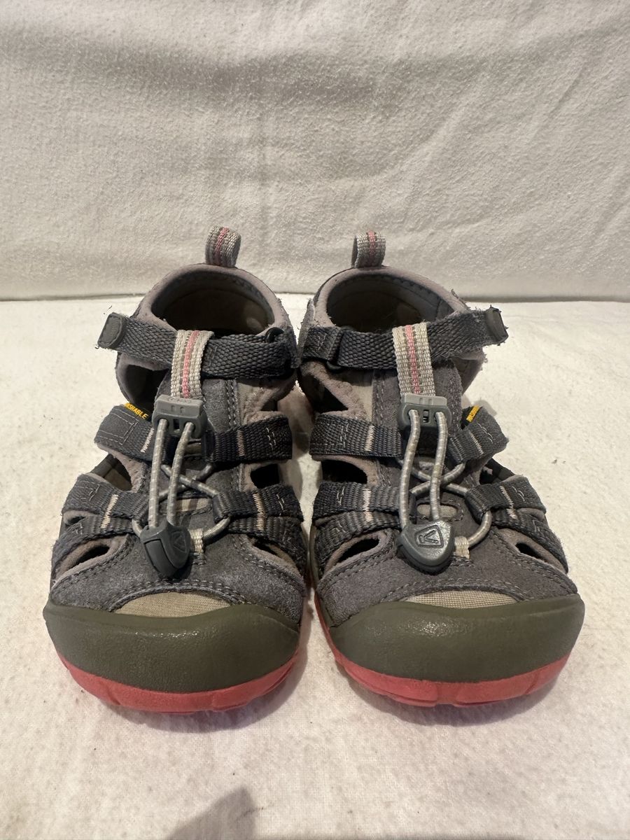 Keen toddler size 11 grey/pink, slim style, hiking sandals