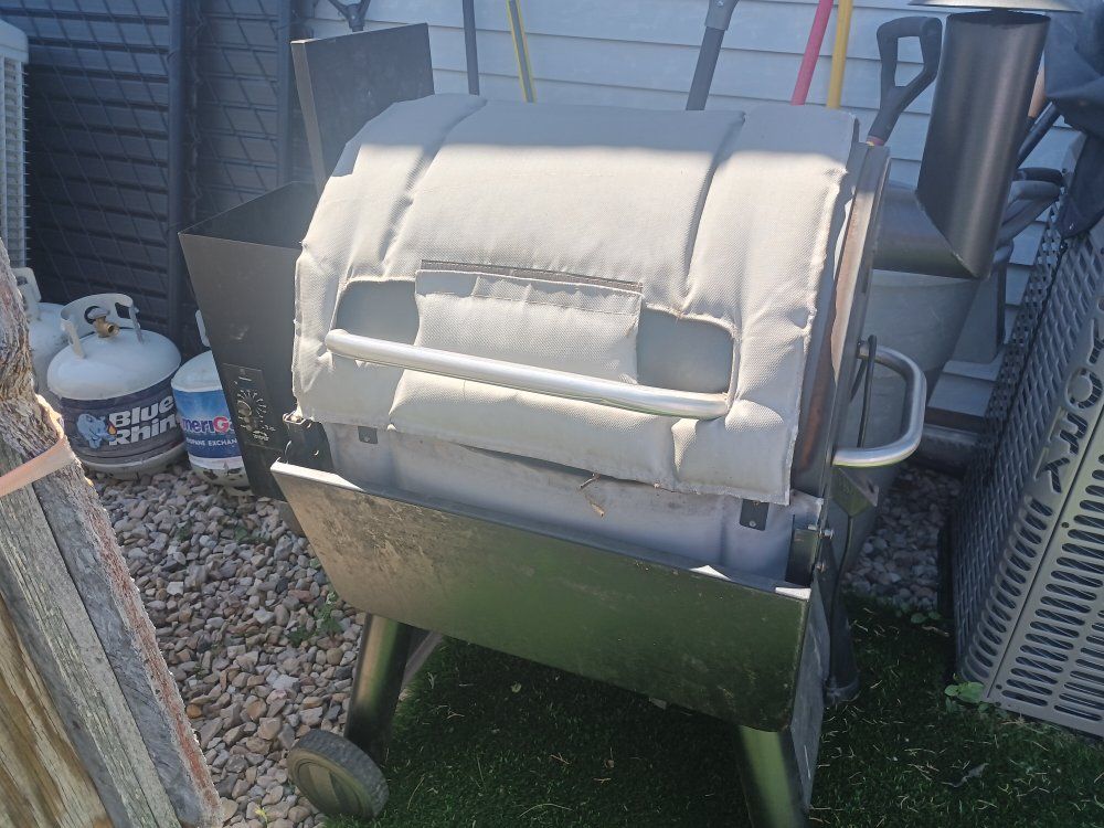 Used Traeger Pellet Grill - Includes Cover & Pellet Hopper, Ready for Delicious BBQ needs igniter