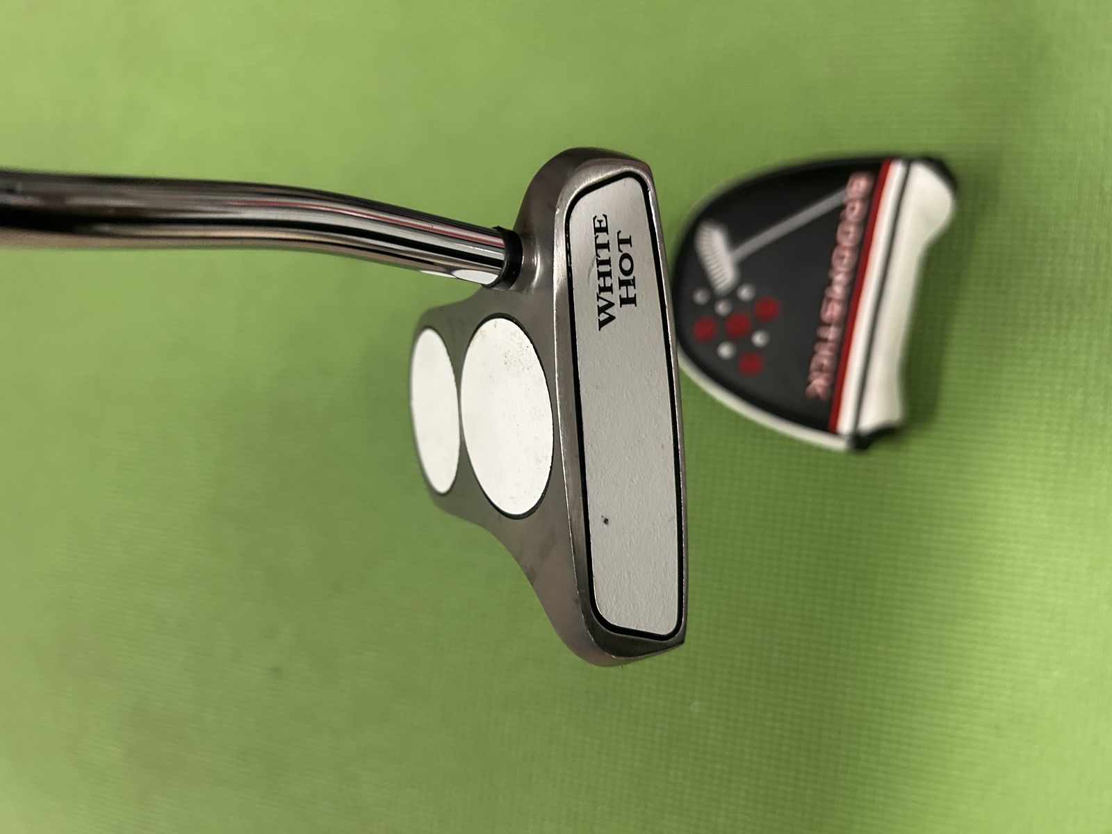 Odyssey White Hot 2-Ball Mid Putter 46.75" Mens RH Broomstick Sweeper