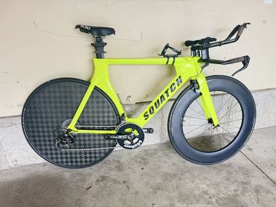 TT Bike - Medium frame - unbranded frame, carbon fiber disk wheel