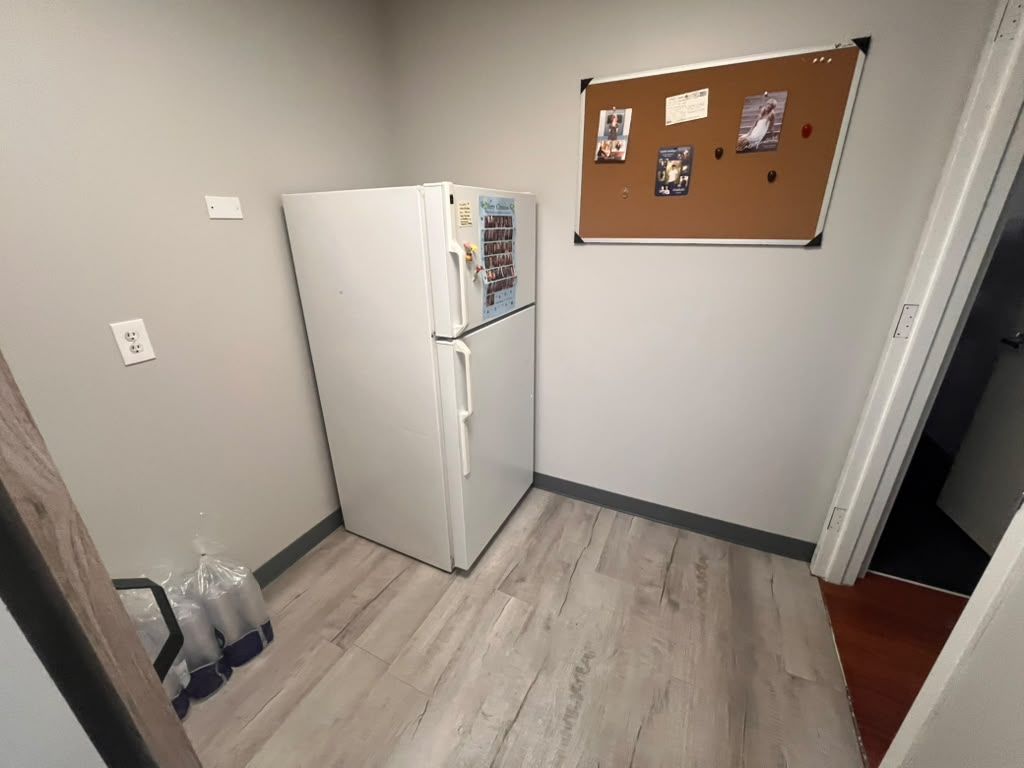 Main image 10
