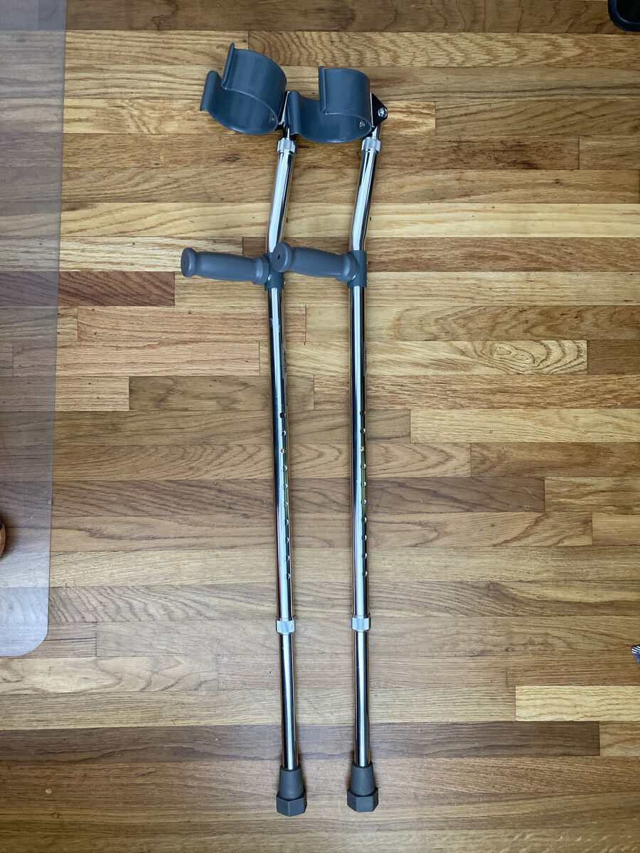 Medline Adjustable Heavy Duty Forearm Crutches 250 pound capacity