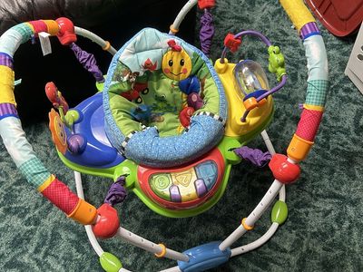 Baby jumperoo