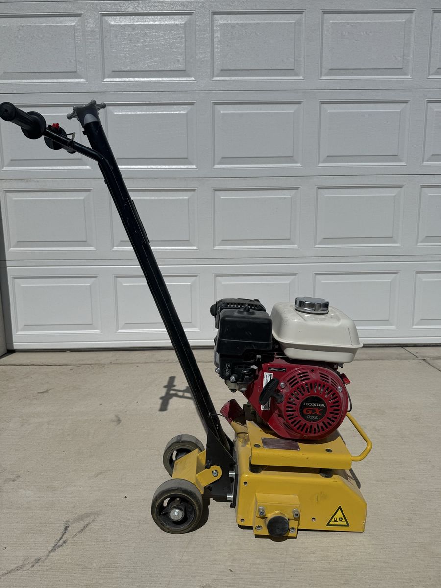 Concrete / Asphalt Tomahawk Scarifier 8” Honda GX160 engine