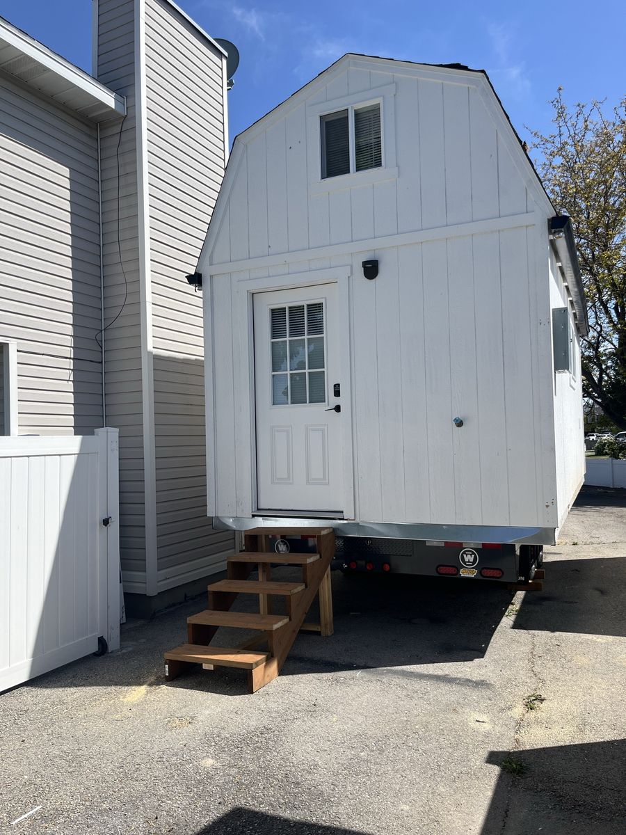 Tiny home new CLEARANCE