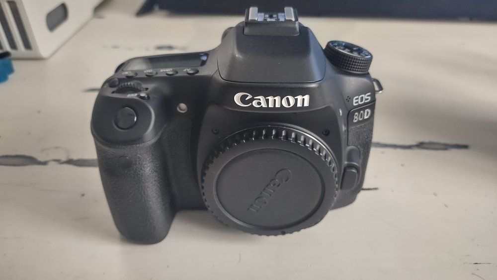 Canon 80D
