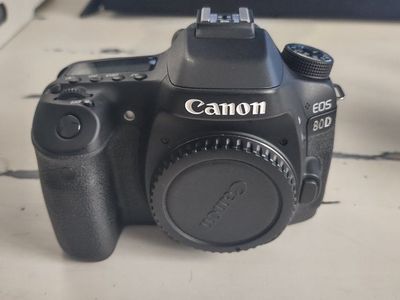 Canon 80D