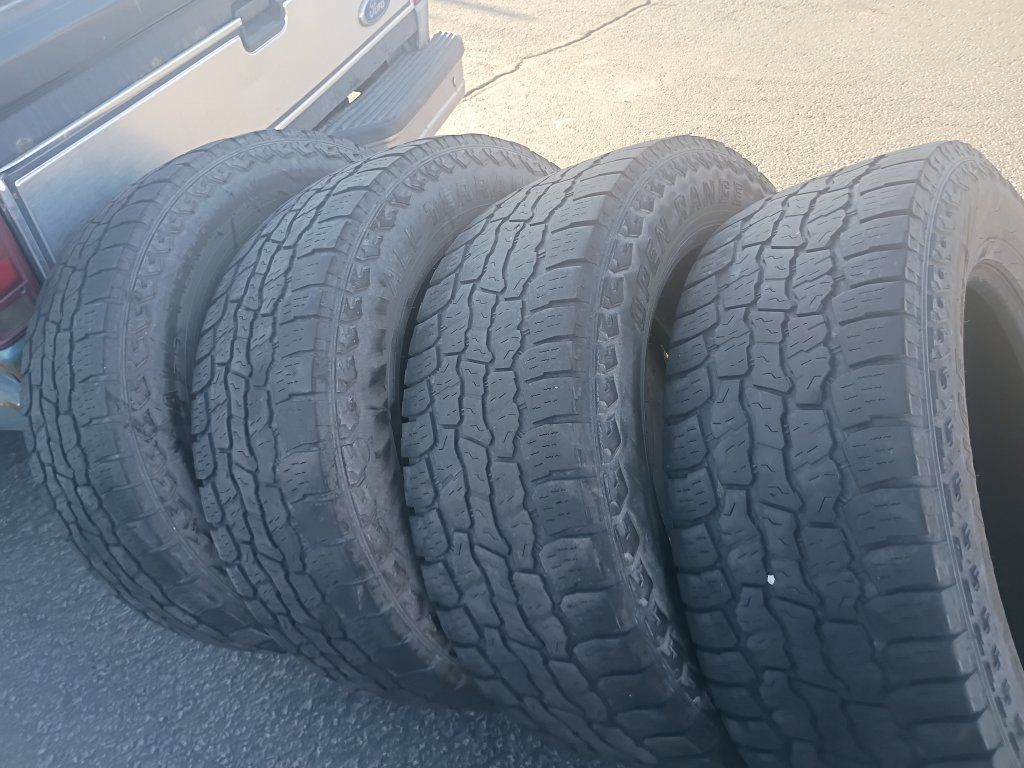 (4)Open Country All Terrain LT295/65R20