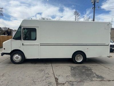 2001 Freightliner MT35 Chassis
