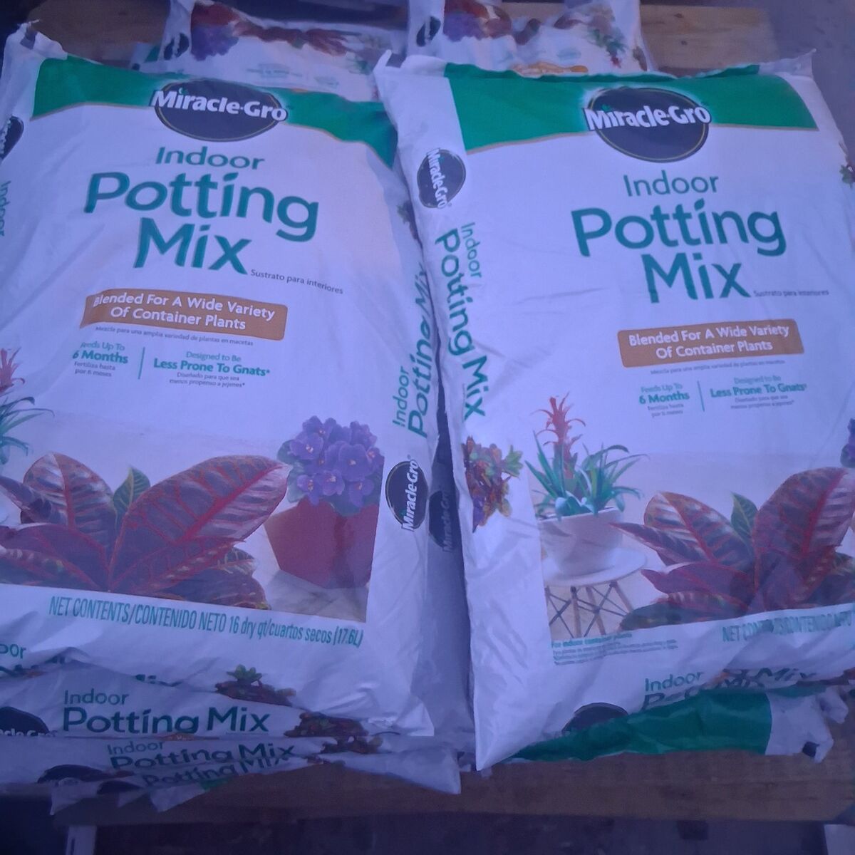Miracle-gro potting mix 16 qt