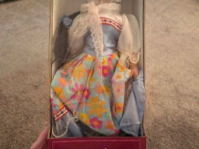 Cathay Collection Porcelain Doll, Floral Dress & Lace Trim, Collectible Display Doll Brand new