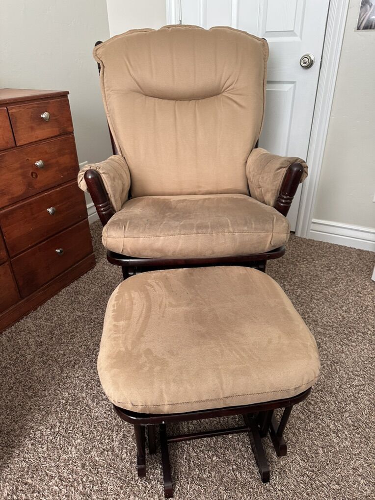 Glider Rocking Chair And Ottoman