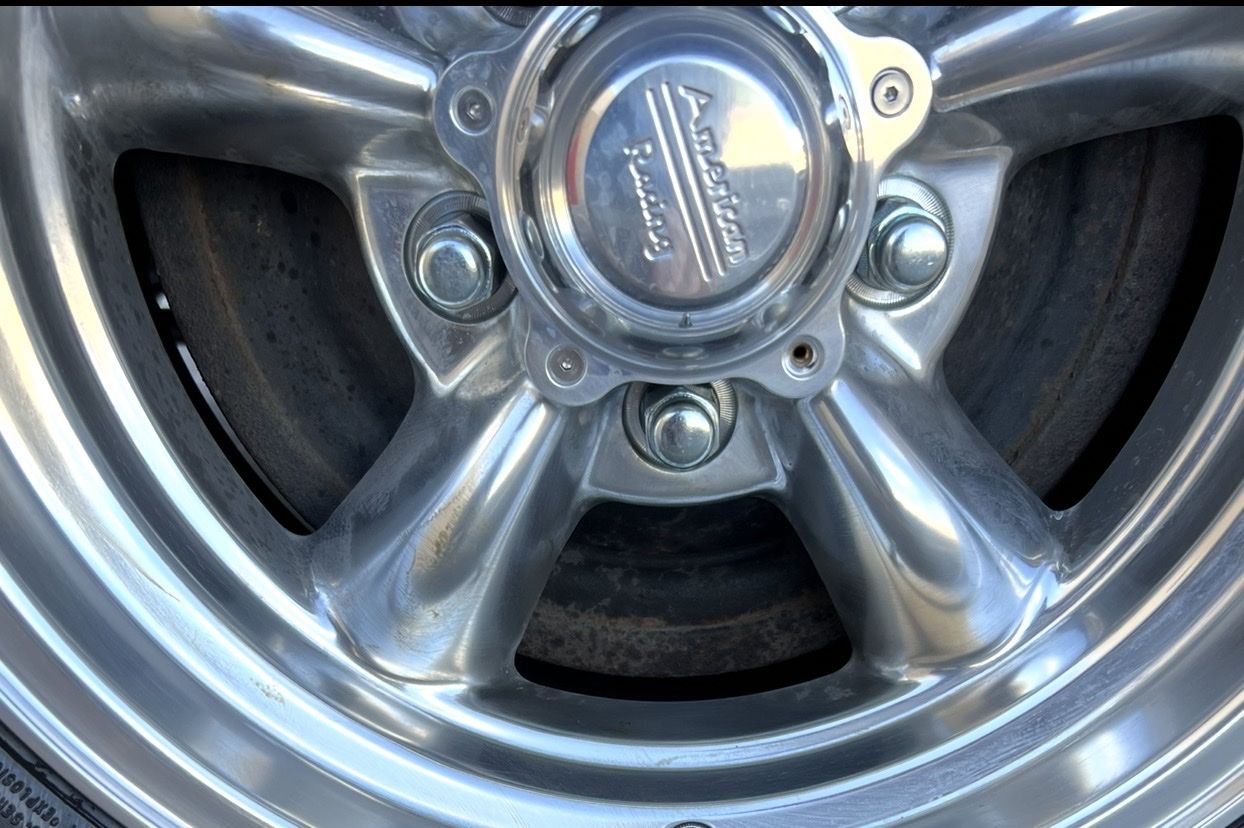 Main image 3