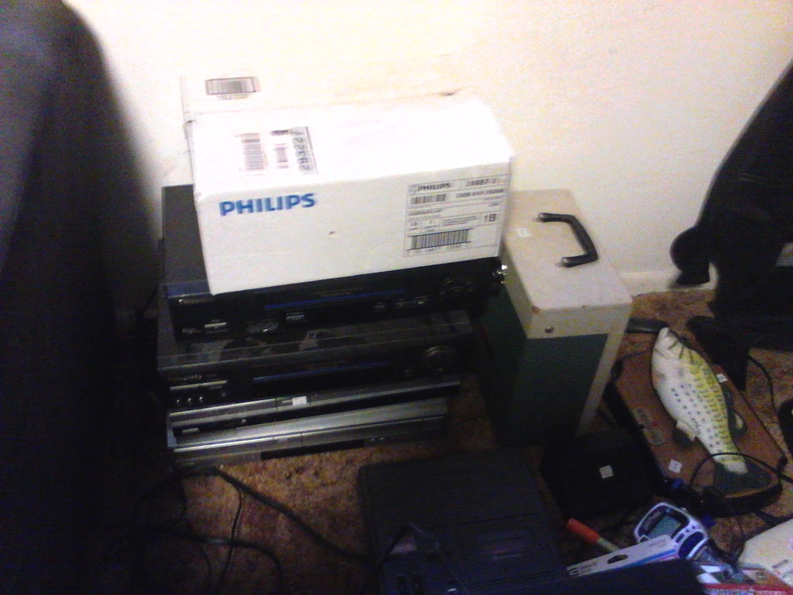 A lot of Vintage Electronics Not Tested Yet As Is.