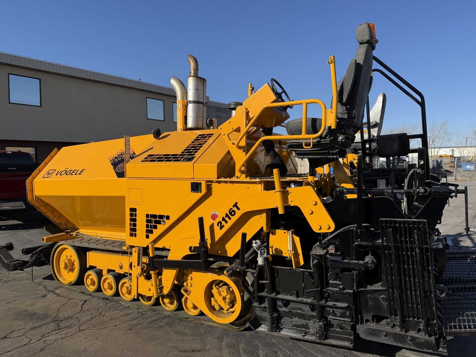 ASPHALT 2006 VOGELE 2116T Track Asphalt Paver