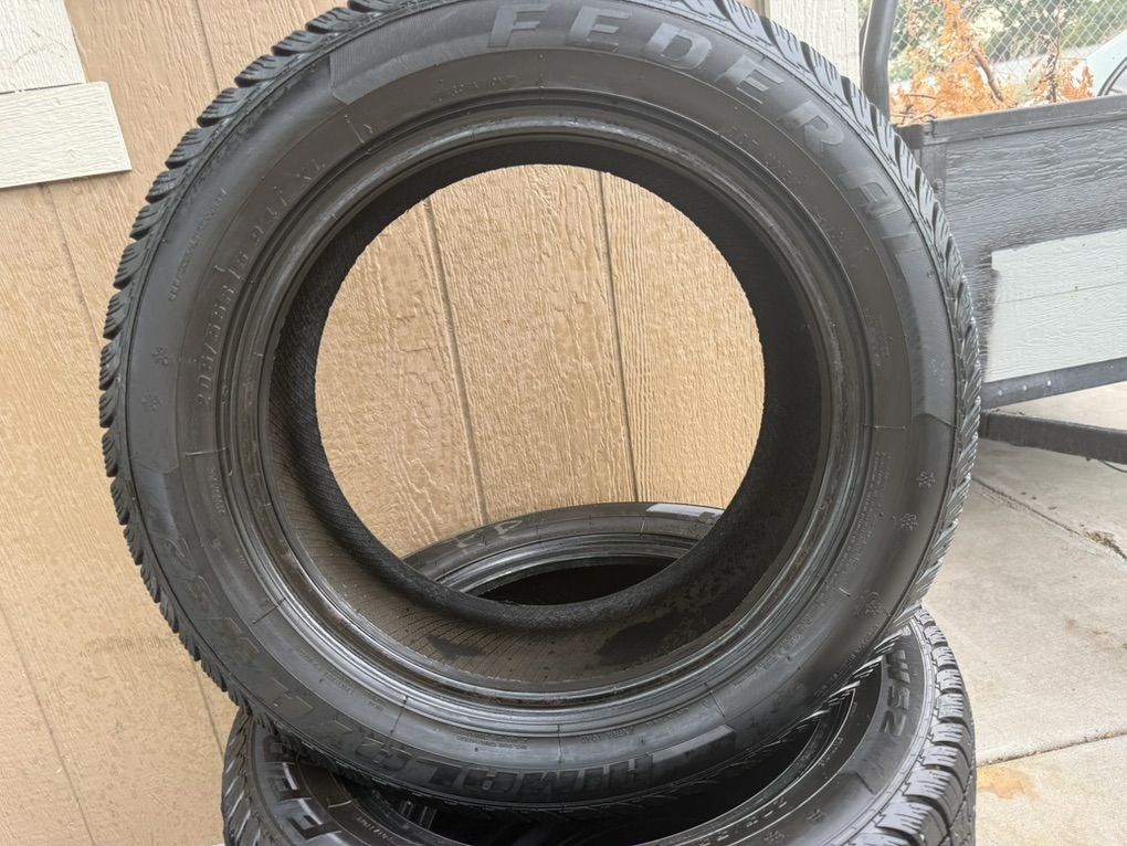 Tires 205/55R16 94 XL