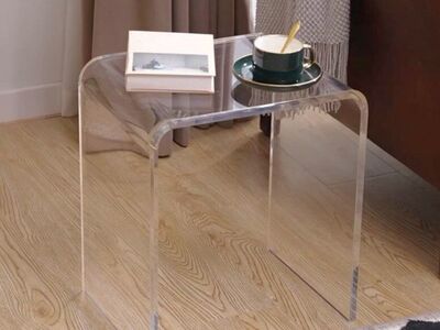 New Pair of Modern Clear Acrylic End Tables